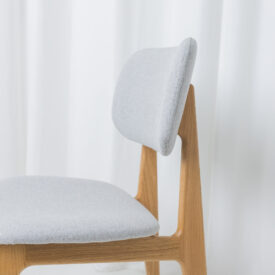 Krzesło drewniane tapiecerowane