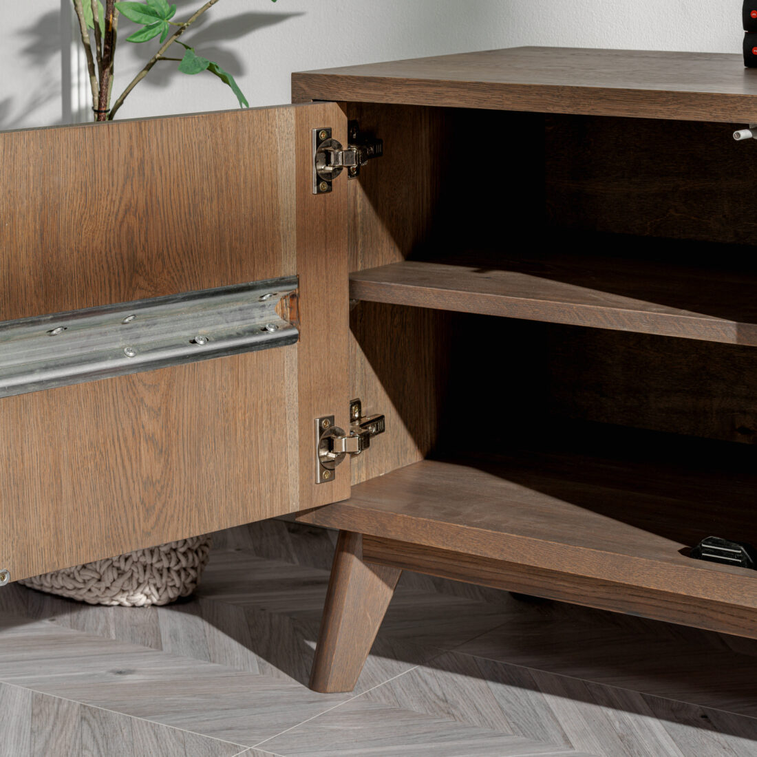 Szafka RTV 4 Dębowa szafka pod telewizor