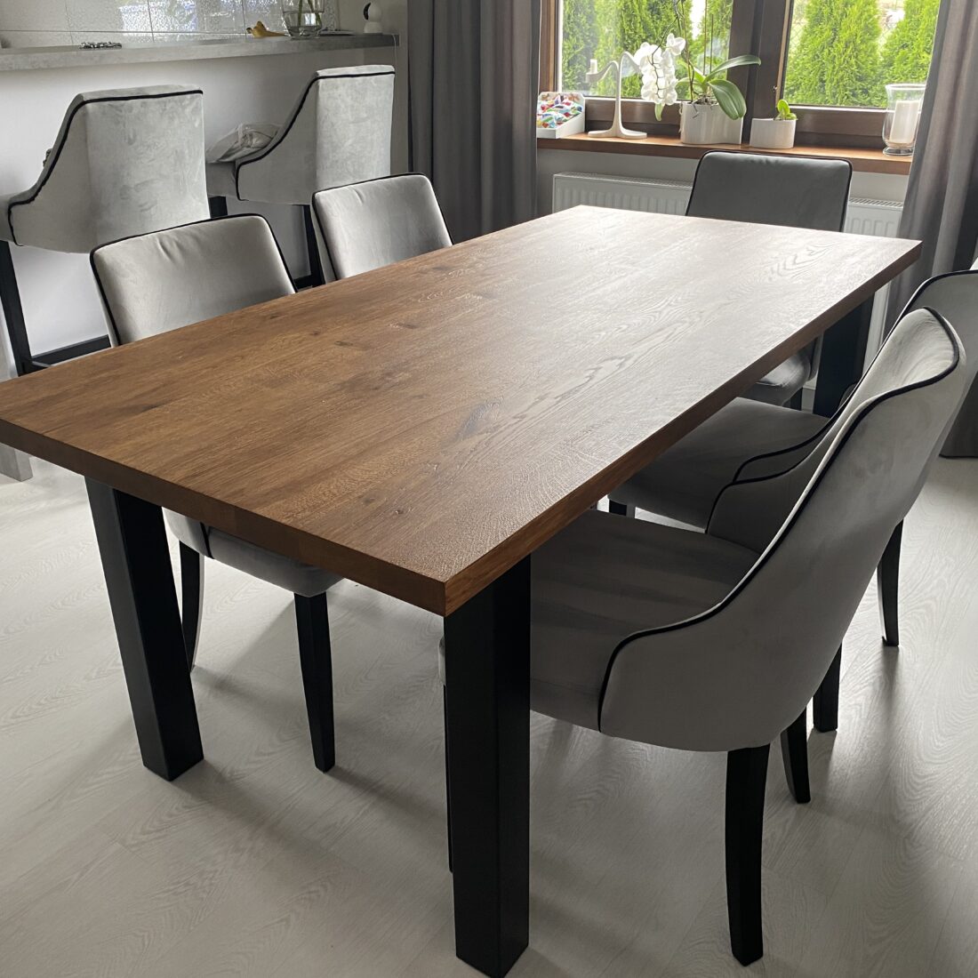 Stół z drewna dębowego SP1 Dębowy stół do jadalni