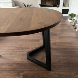 Stół z drewna dębowego z nogami czarny mat