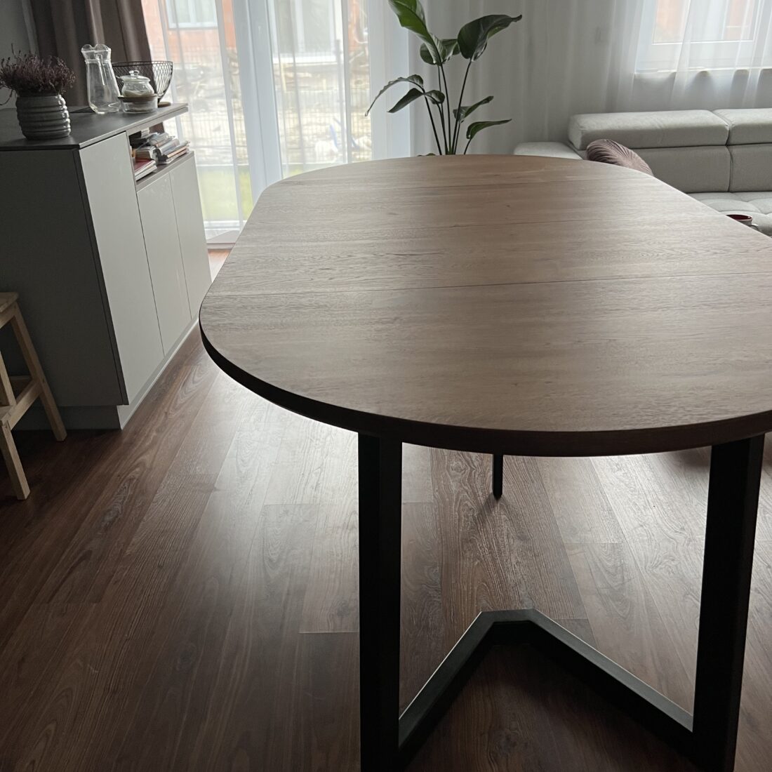 Stół okrągły z drewna dębowego SO6 Okrągły drewniany stół do kuchni