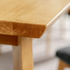 Wykończenie blatu stołu prostokątnego