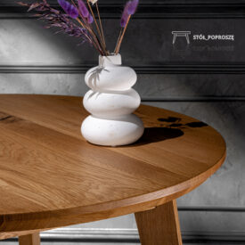 Okrągły stół blatem dębowym