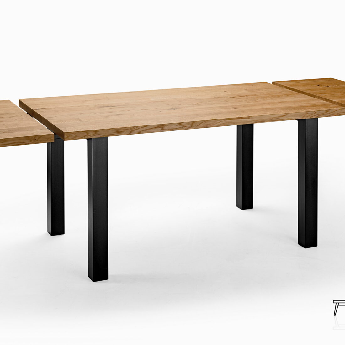 Stół z drewna dębowego SP1 Stół z dębu z czarnymi nogami