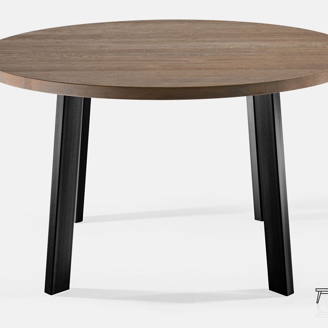 stol_okragly_z_drewna_debowego_S01_galeria_08 Stół dębowy z blatem wybarwionym.