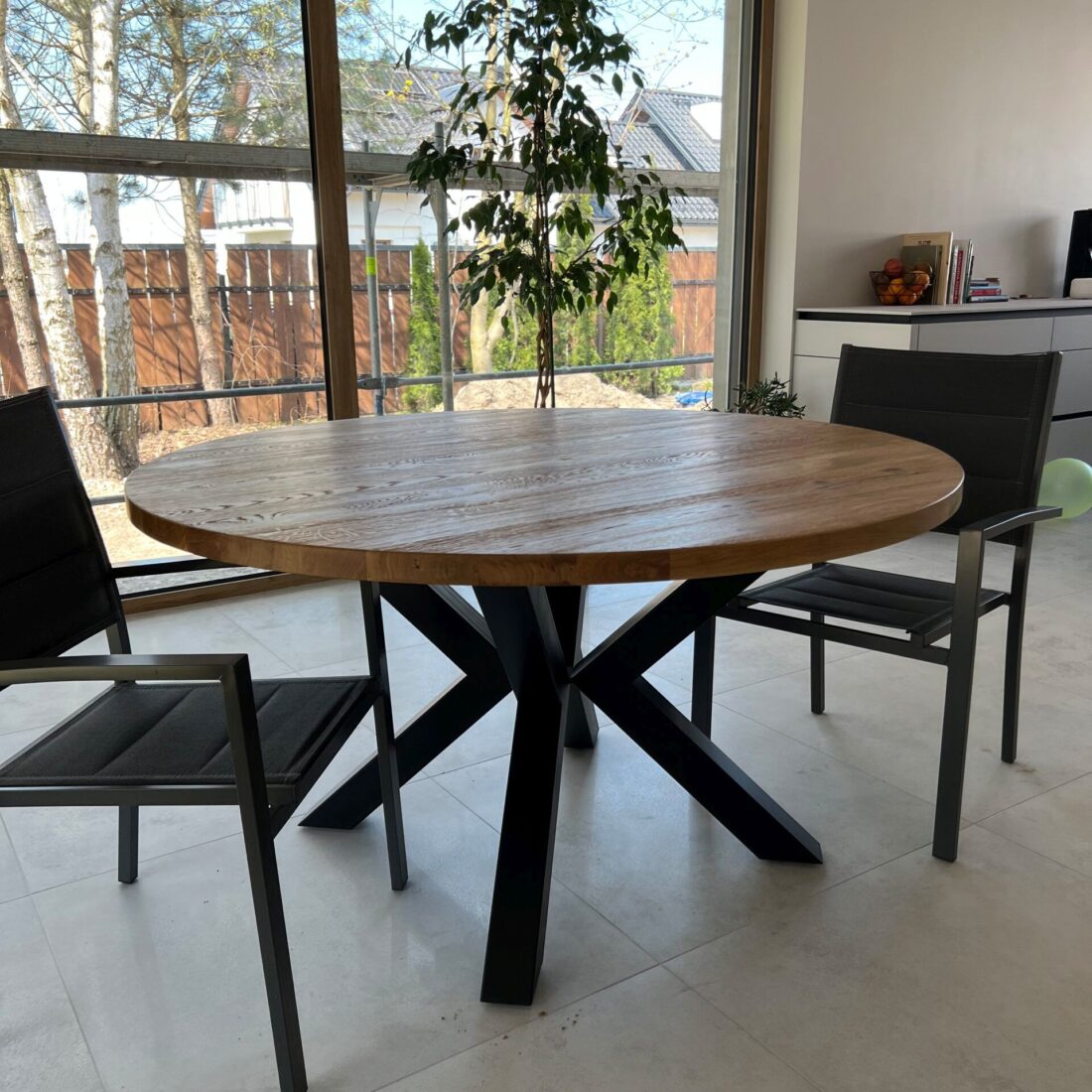 stol_okragly_z_drewna_debowego_S04_galeria_12 Stół okrągły z drewna dębowego