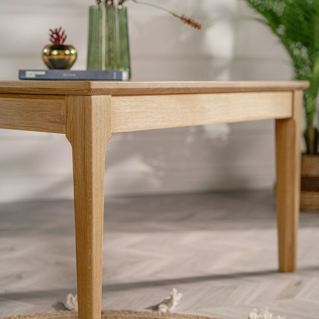 stolik_kawowy_z_drewna_debowego_sk13_img02 stolik_kawowy_z_drewna_debowego_sk13_img02