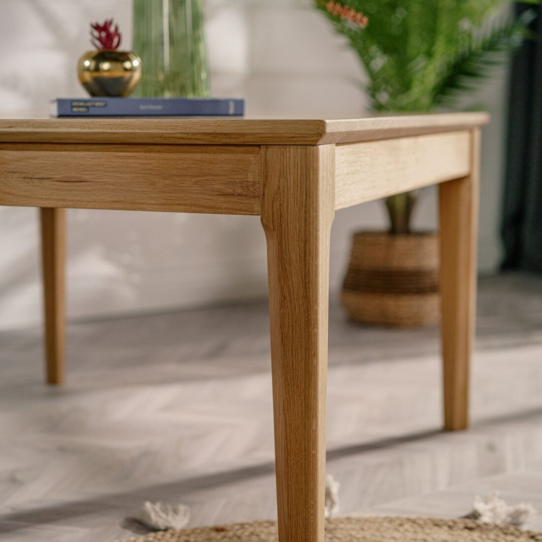 stolik_kawowy_z_drewna_debowego_sk13_img06 stolik_kawowy_z_drewna_debowego_sk13_img06