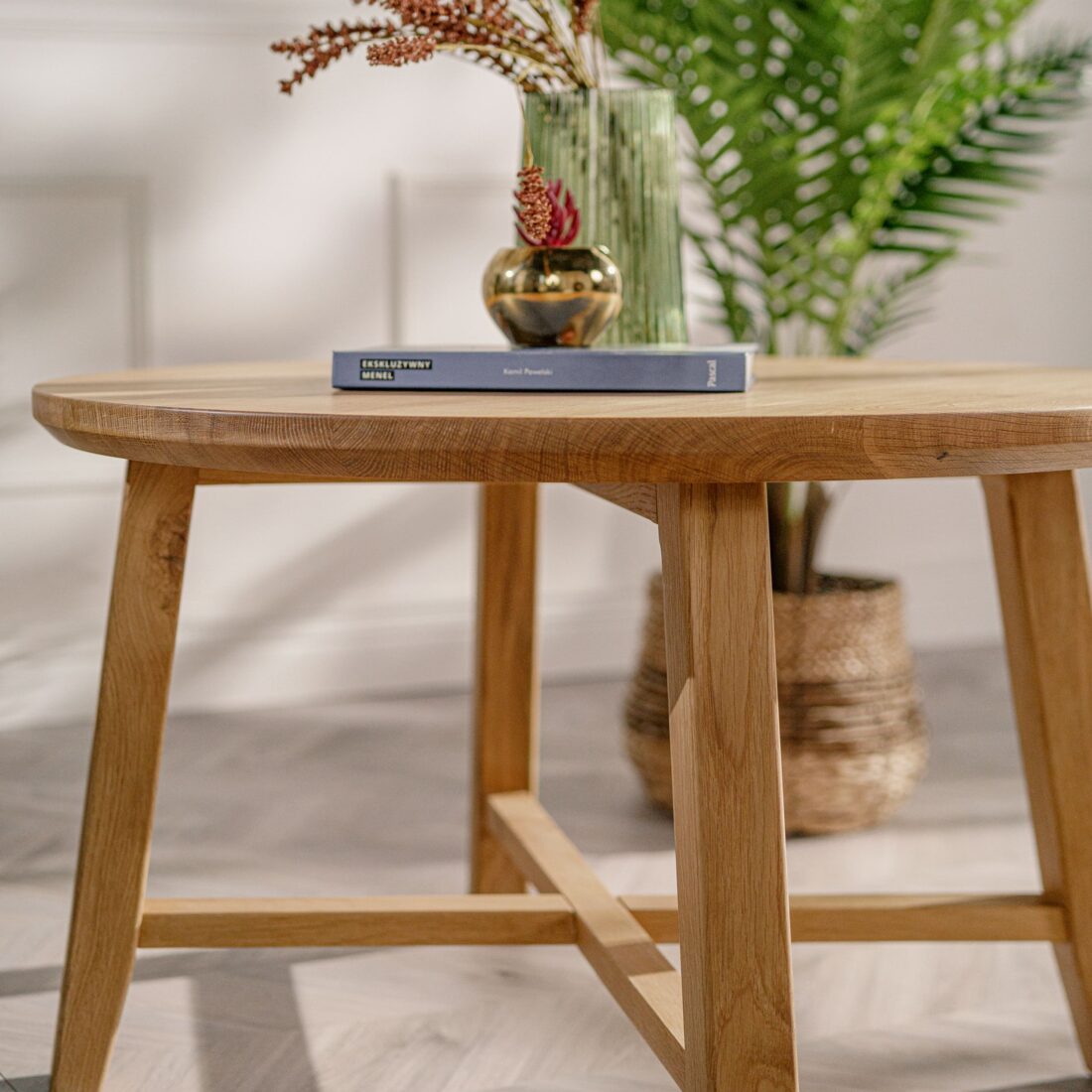 stolik_kawowy_z_drewna_debowego_sk14_img02 stolik_kawowy_z_drewna_debowego_sk14_img02