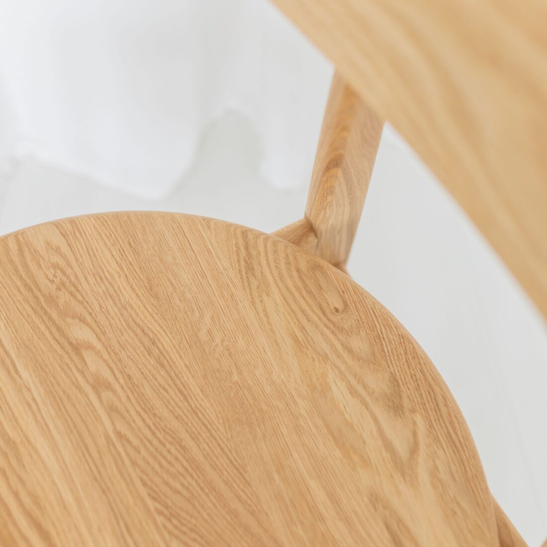 krzeslo-uzo-ii-drewniane-siedzisko-prod-gal01 krzeslo-uzo-ii-drewniane-siedzisko-prod-gal01