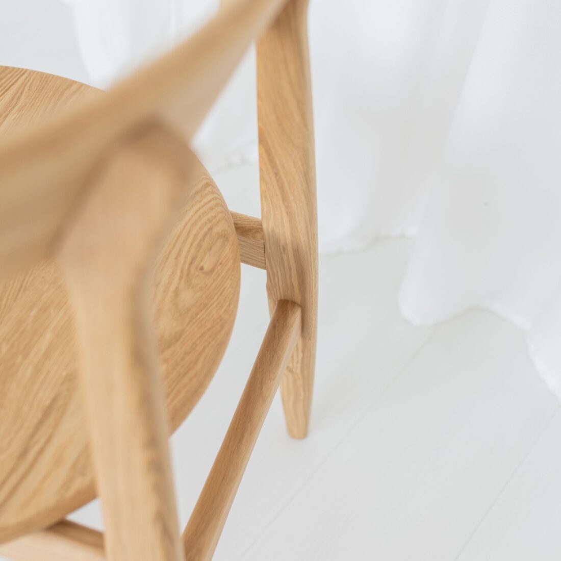 krzeslo-uzo-ii-drewniane-siedzisko-prod-gal06 krzeslo-uzo-ii-drewniane-siedzisko-prod-gal06