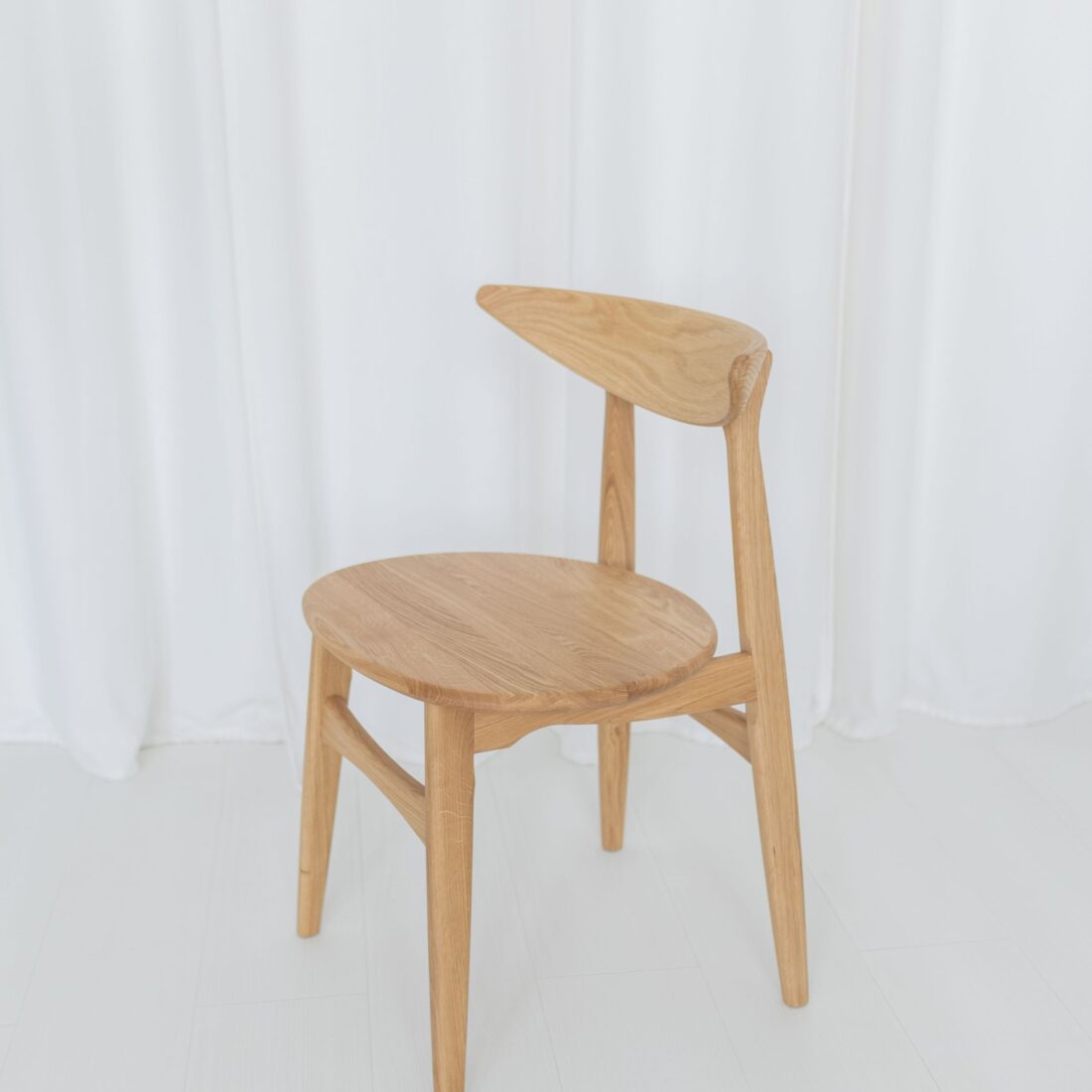 krzeslo-uzo-ii-drewniane-siedzisko-prod-gal07 krzeslo-uzo-ii-drewniane-siedzisko-prod-gal07